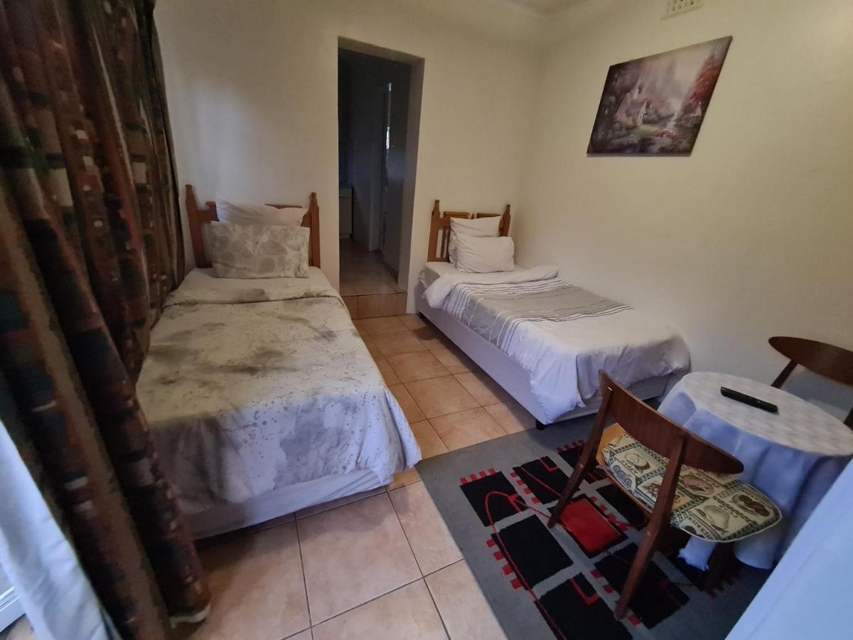 Zenith House Boston Self Catering Accomodation Кейптаун Екстериор снимка