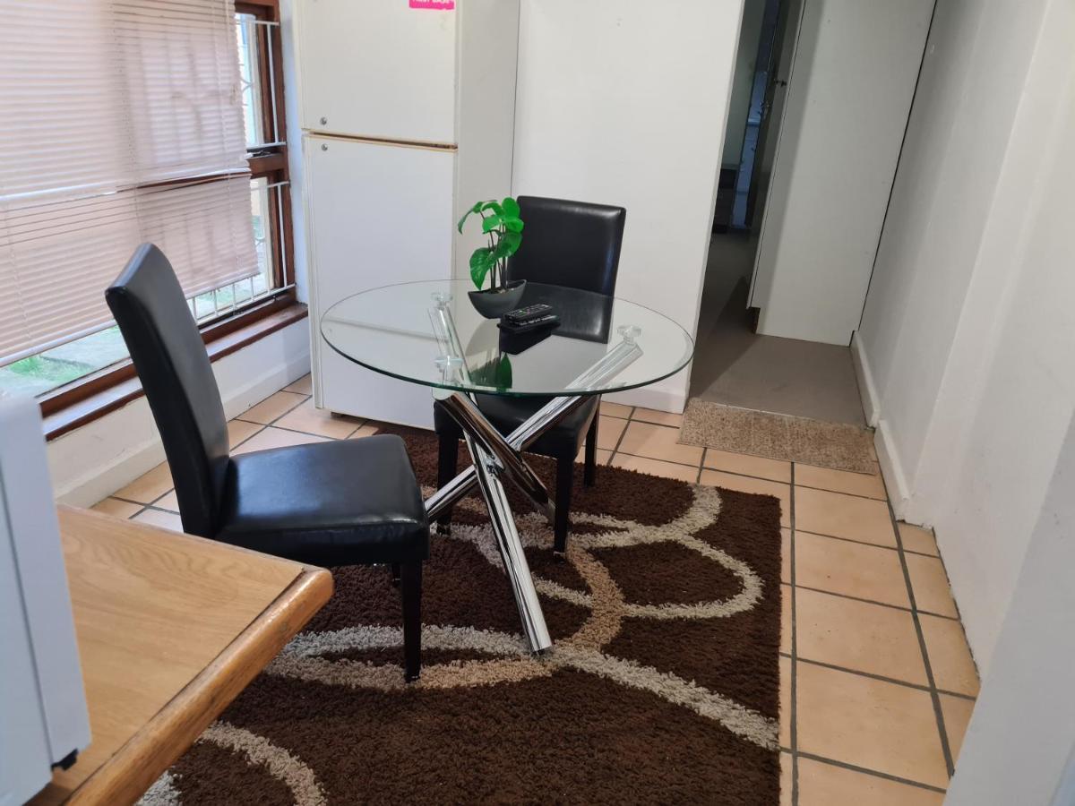 Zenith House Boston Self Catering Accomodation Кейптаун Екстериор снимка